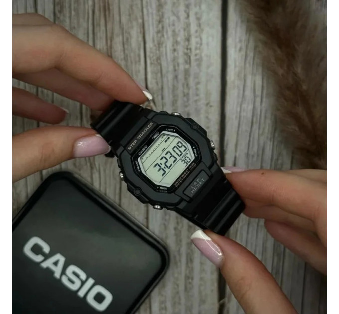 Casio LWS-2200H-1A