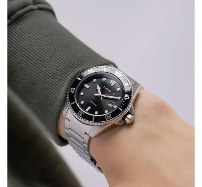 Casio MDV-107D-1A1