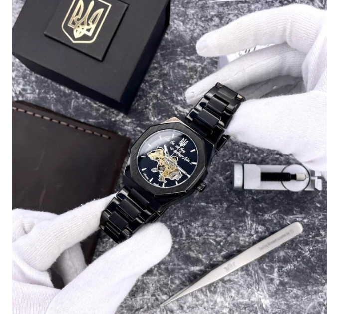 Awarder Octagon Де би не був All Black