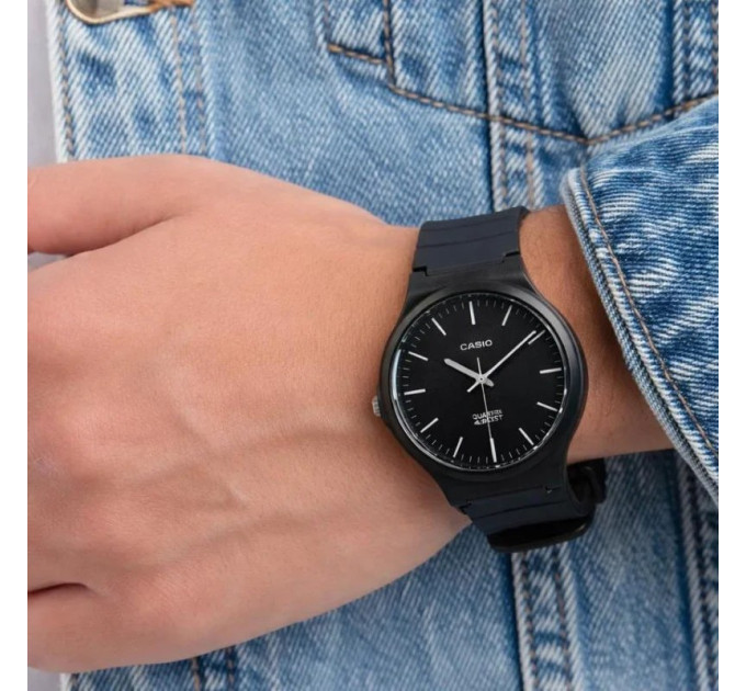 Casio MW-240-1E