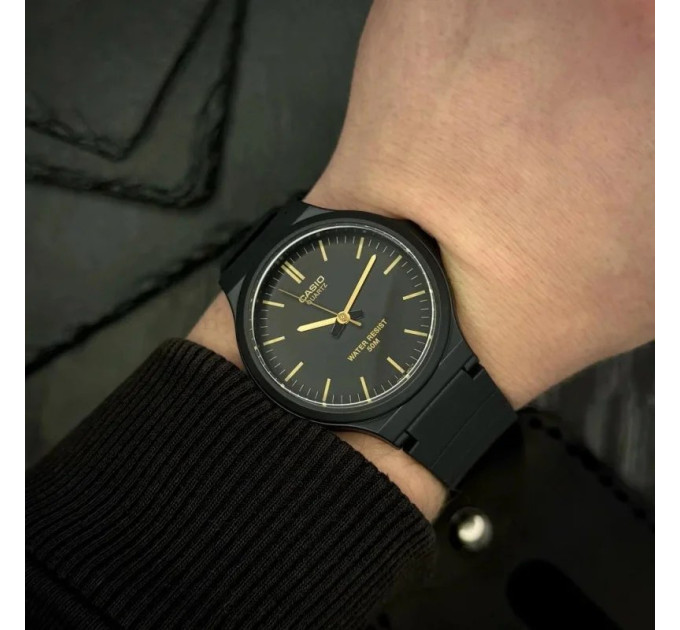 Casio MW-240-1E2