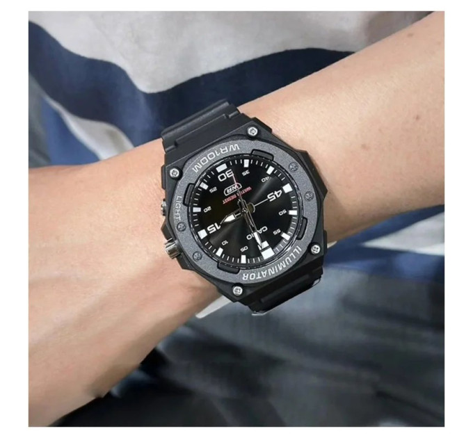 Casio MW-620H-1A