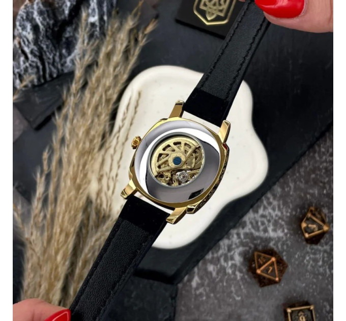 Awarder 021 Де би не була Gold-Black-Black