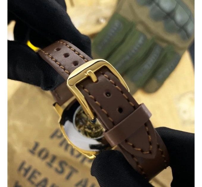 Awarder 021 Де би не була Gold-Black-Brown
