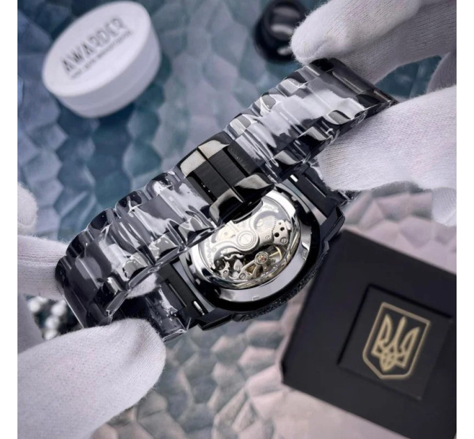 Awarder 021-3D  Де би не був Black-White Steel