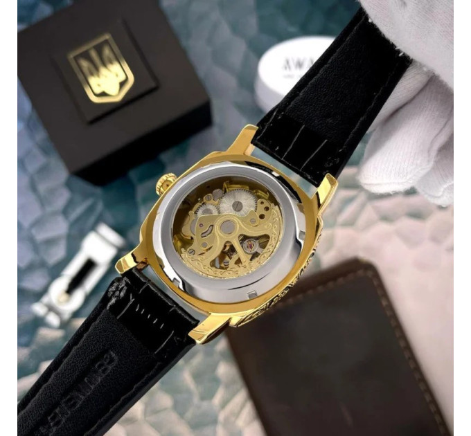 Awarder 021-3D  Де би не був Gold-Black