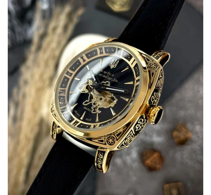 Awarder 021-3D Де би не була Gold-Black-Black Leather