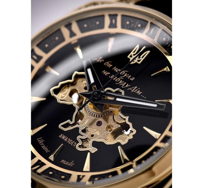 Awarder 021-3D Де би не була Gold-Black-Black Leather
