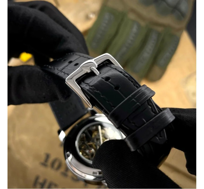 Awarder 022SIBK Mechanic Де би не був Silver-Black.