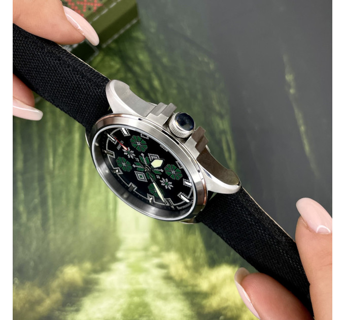 Awarder Embroidery Silver-Green Black Battery 10ATM