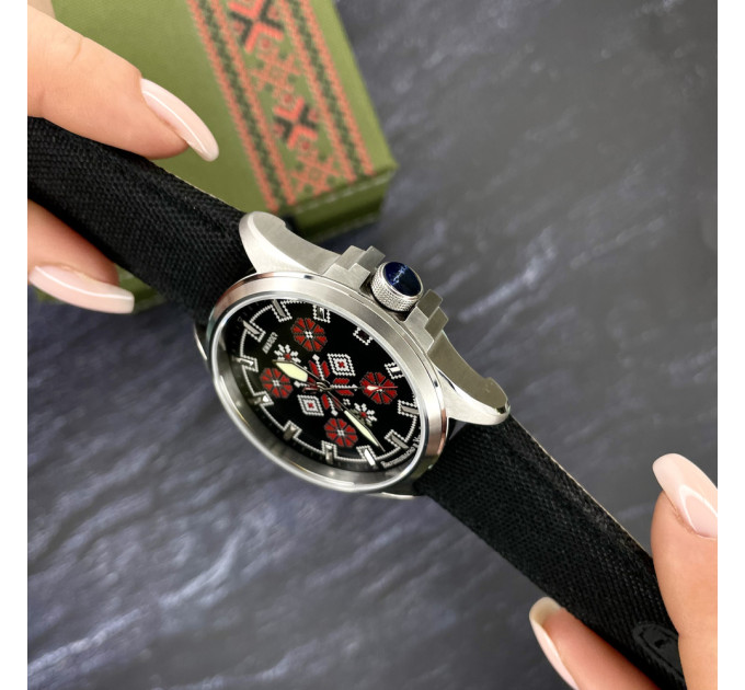 Awarder Embroidery Silver-Red Black Battery 10ATM