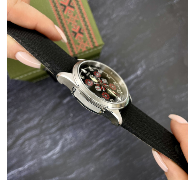Awarder Embroidery Silver-Red Black Battery 10ATM